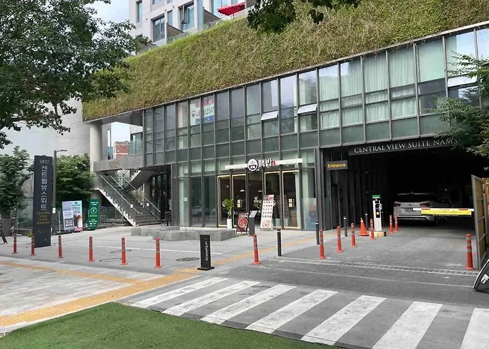 The Share Myeongdong High-rise Floor & Free Gym #subway Station 3min #myeongdong 10min Appartement Seoel