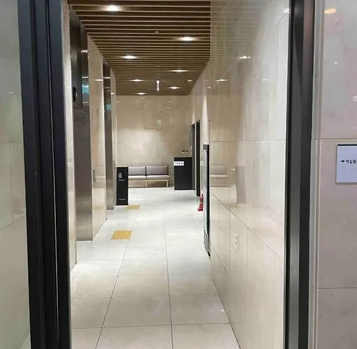 The Share Myeongdong High-rise Floor & Free Gym #subway Station 3min #myeongdong 10min *