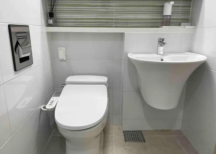 The Share Myeongdong High-rise Floor & Free Gym #subway Station 3min #myeongdong 10min * Seoel